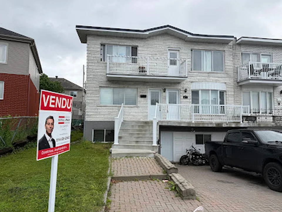 Dimitrios Andrianakos | Real Estate Broker | Courtier Immobilier