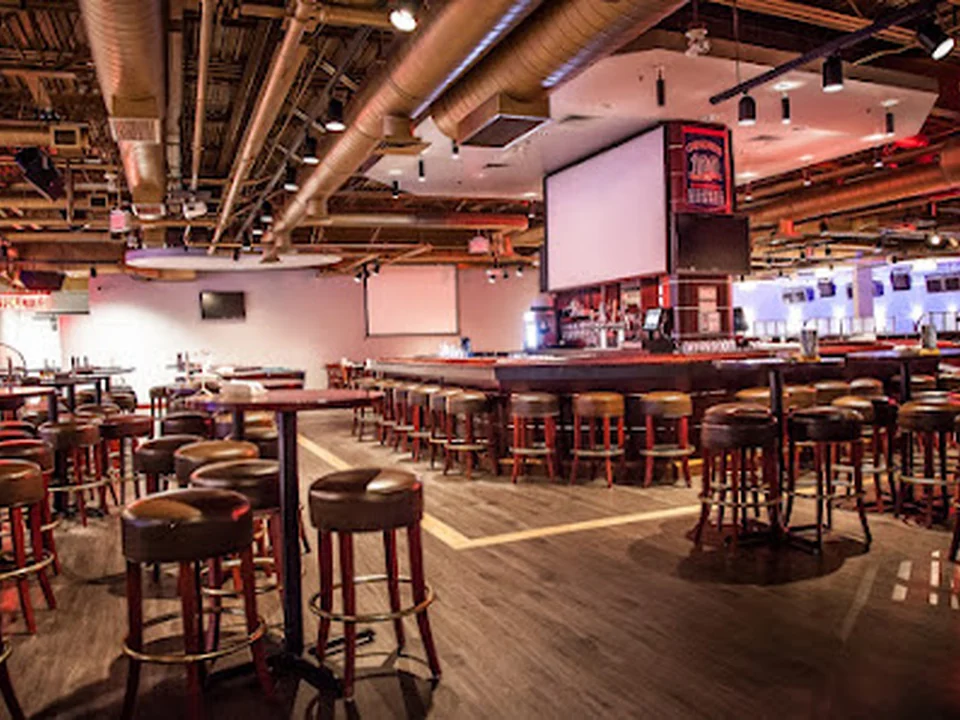 Forum Sports Bar & GamesCentre