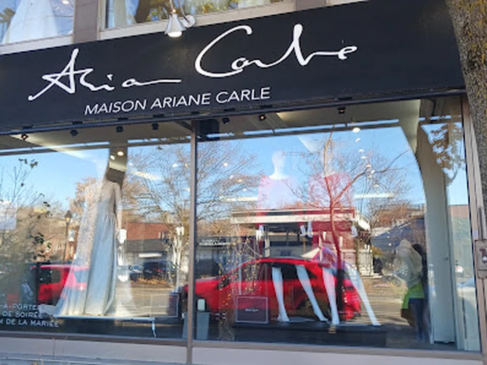 Maison Ariane Carle | Robes de mariée, soirée et mère de marié.e