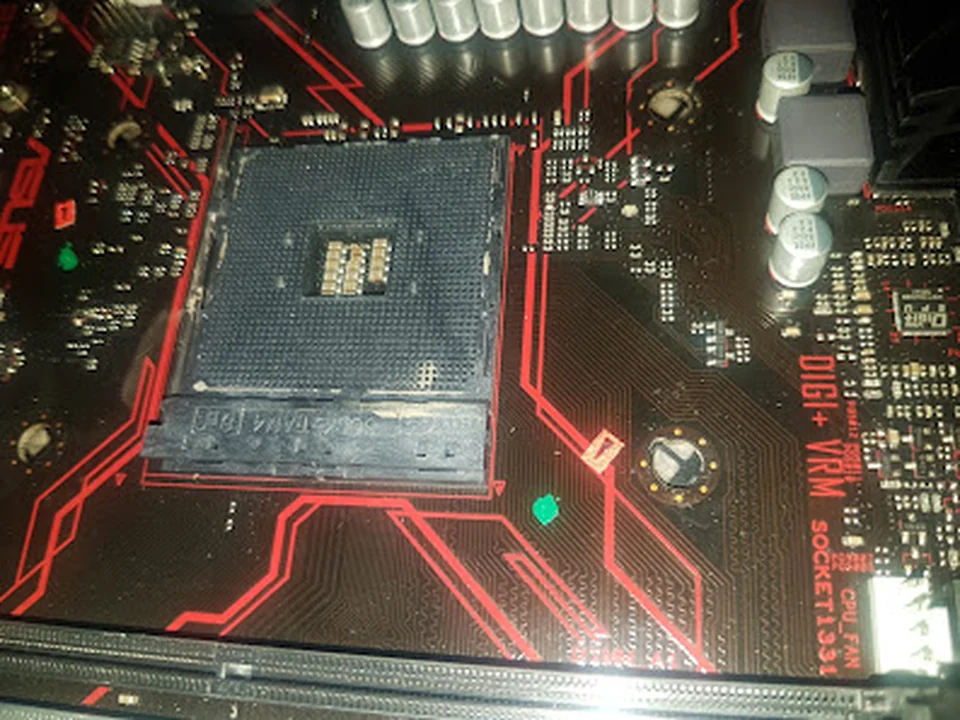MicroRepair Inc PCB repair, We repair all kind of printed circuit board with lowest price .Microreparation