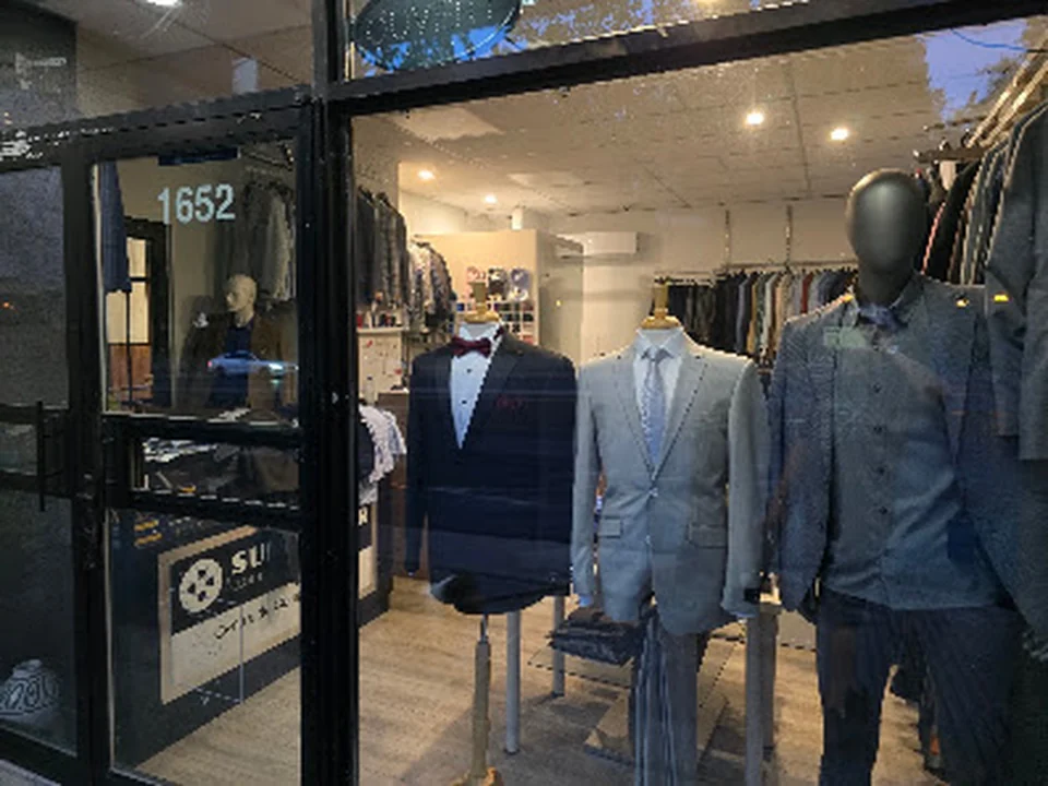 Suit center