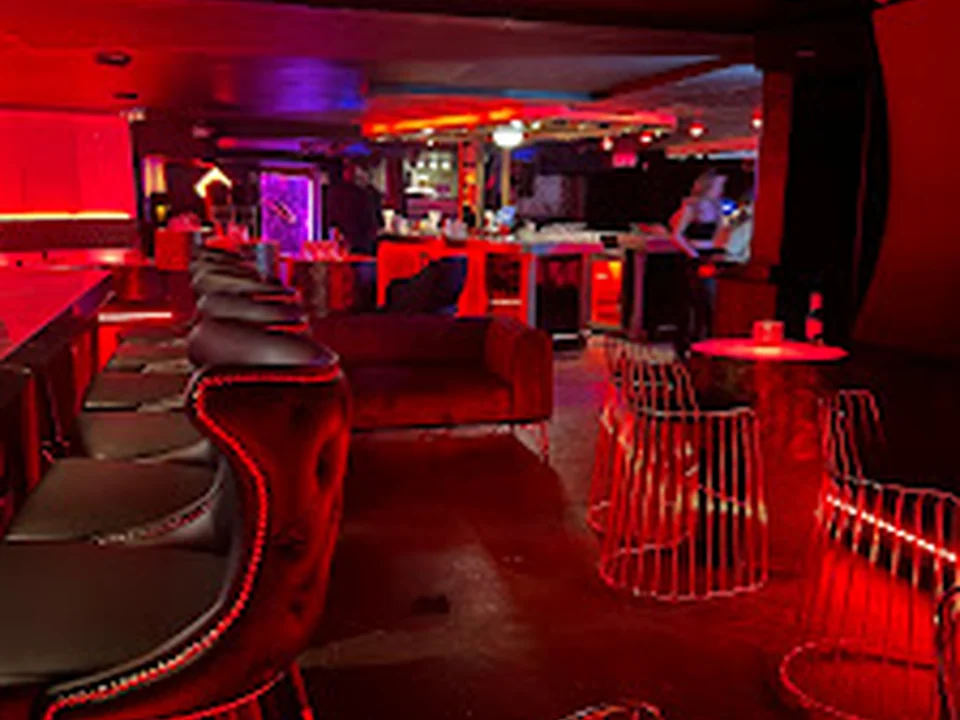 Tout Bon Bar-Lounge