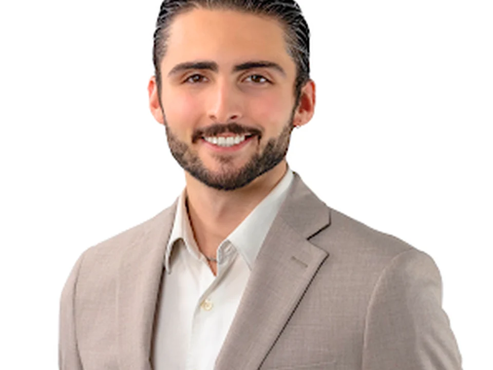 Raphaël Hébert-Bilodeau Courtier Immobilier Résidentiel & Commercial EXP | Grand Montréal | Achat Vente Propriété