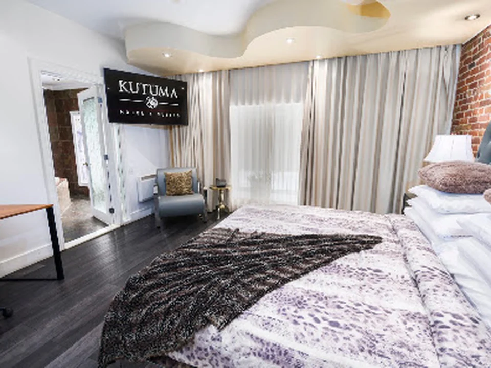 Kutuma Hotel & Suites, Montréal