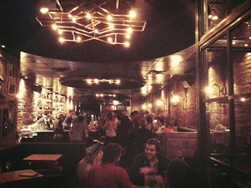 Taverne Midway, Montréal