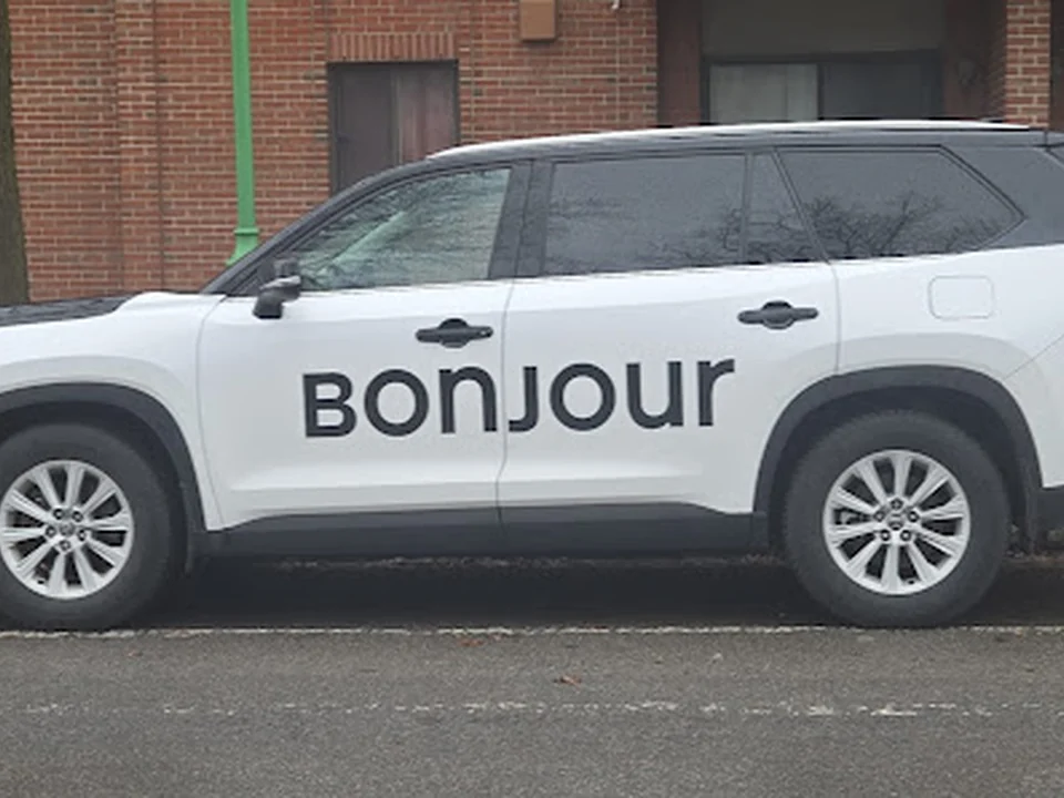 Taxi Bonjour, Montréal