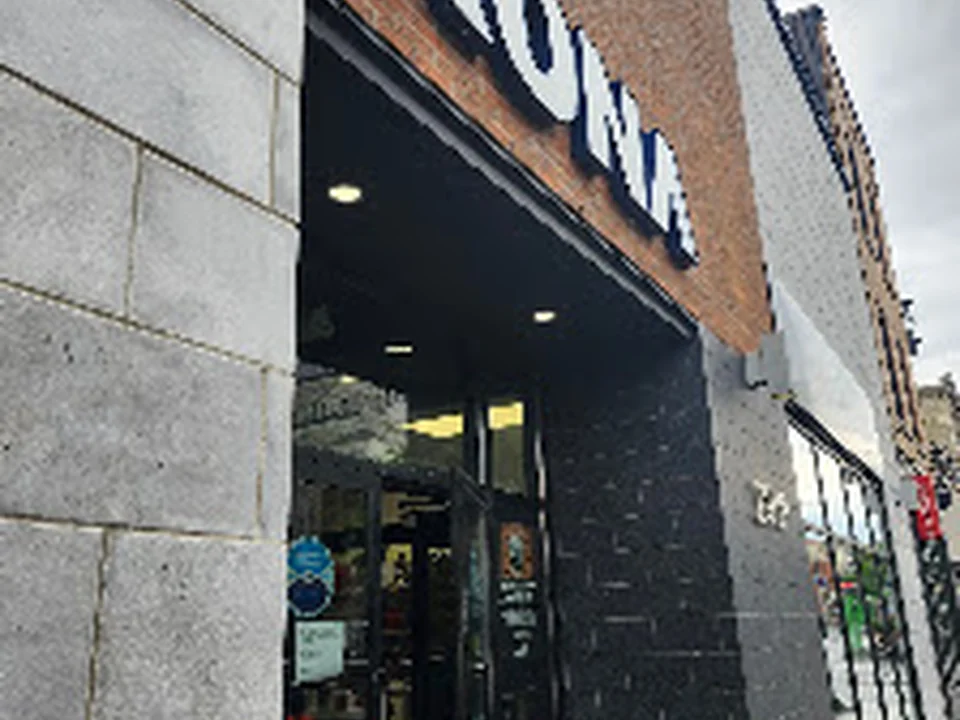 RONA Quincaillerie C. Bélanger, Montréal