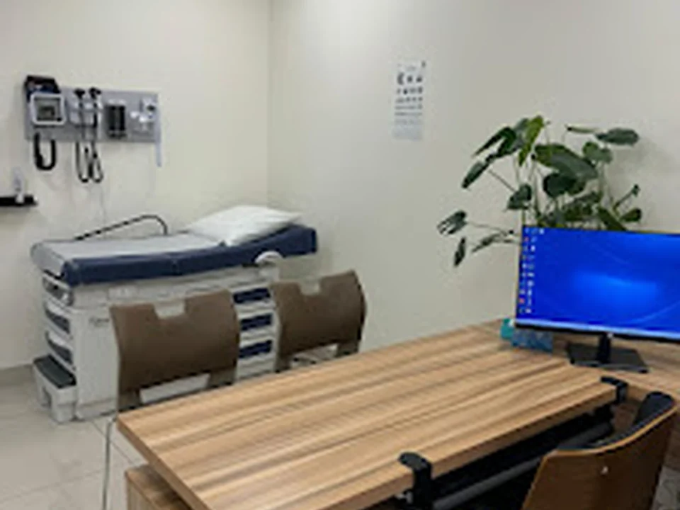 Clini-Derma, Montréal
