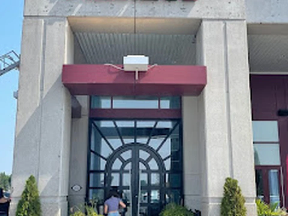 Adam's Néon Inc., Montréal