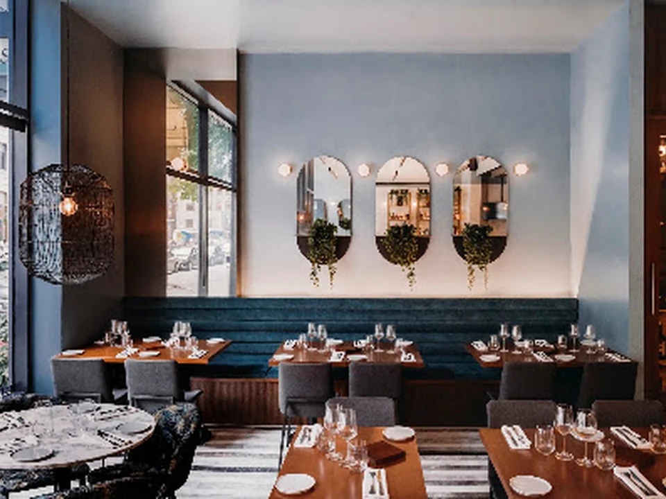 Restaurant Le Carré, Montréal