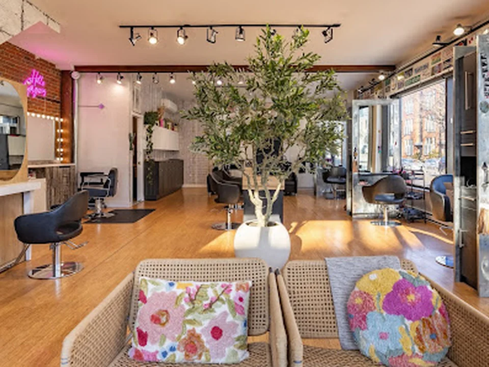 SALON DRAKE, Montréal