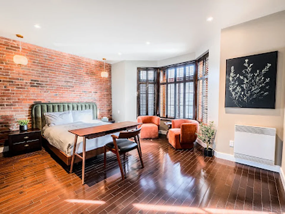 Hôtel Boutique Unique Stays - 1595 St-Denis, Montréal