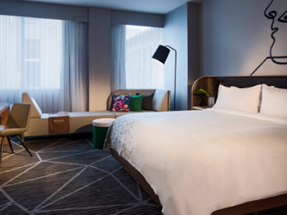 Hôtel Renaissance Centre-ville Montréal