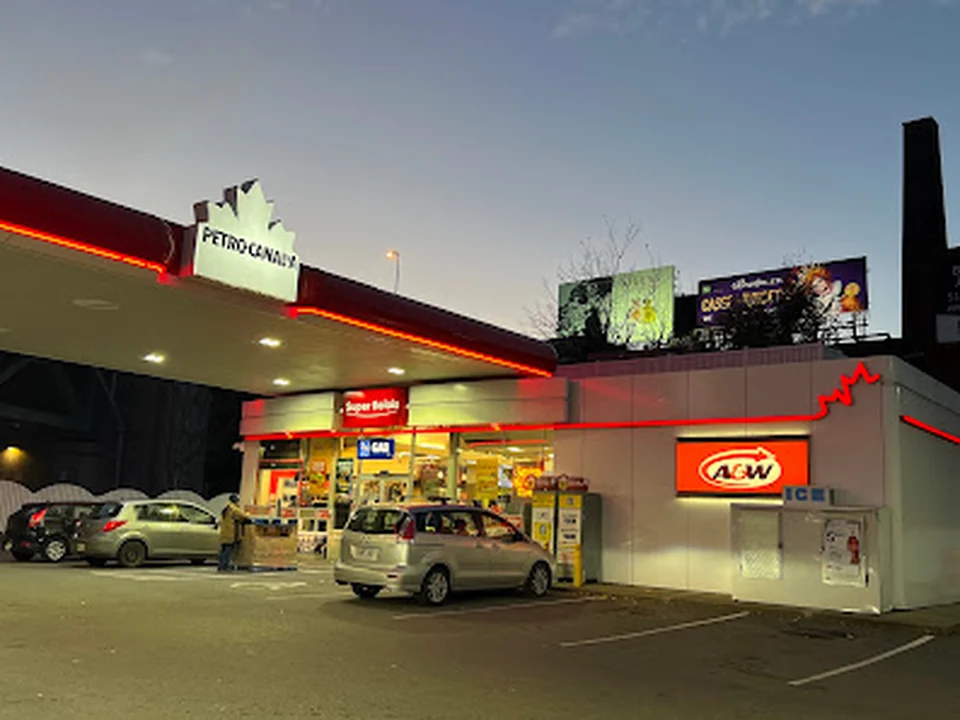 Petro-Canada, Montréal