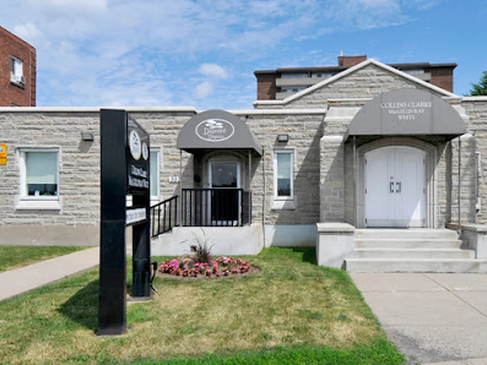 Résidences funéraires Collins Clarke MacGillvray White, Montréal