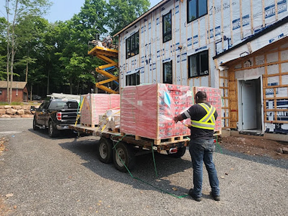 Transport JM Express, Montréal