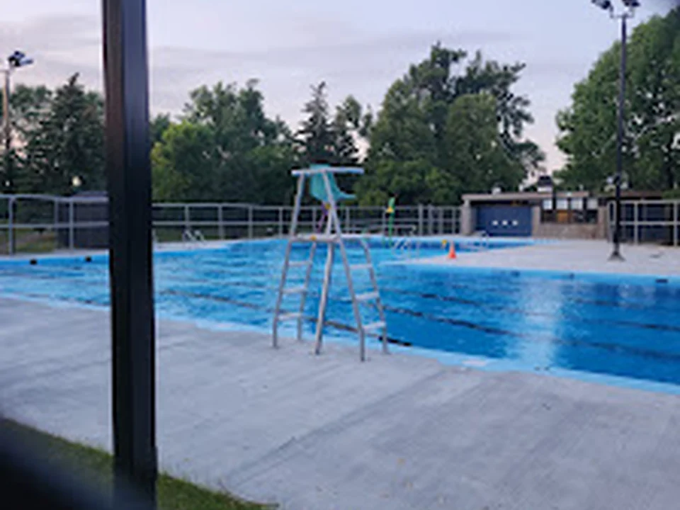 Piscine du parc Marlborough, Montréal