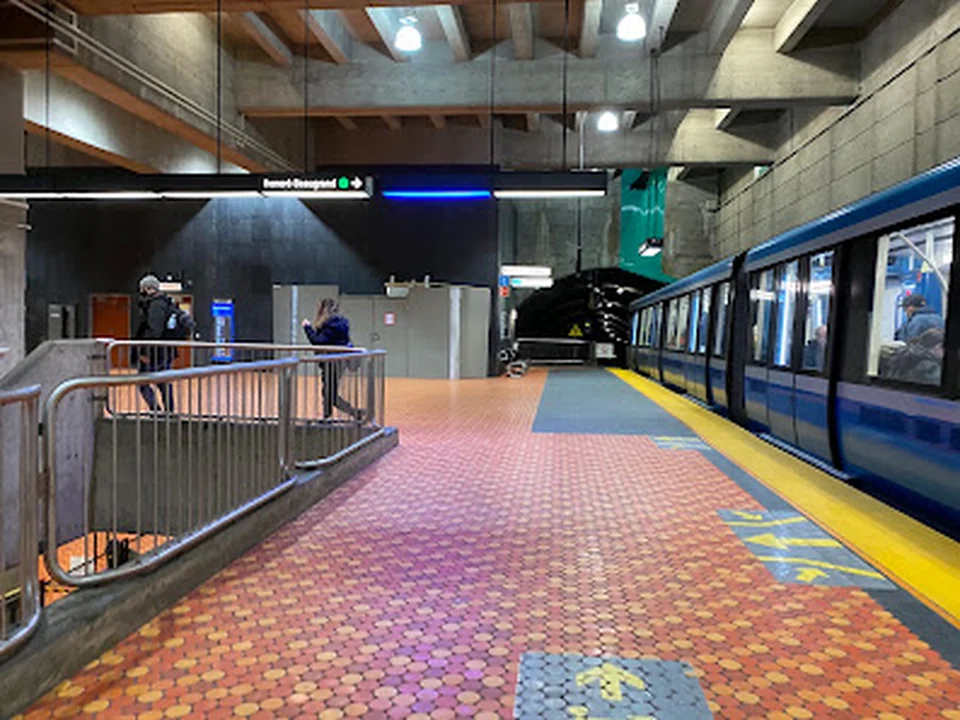 Lionel-Groulx, Montréal