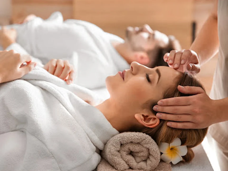 Spa Soleil Rouge, Montréal