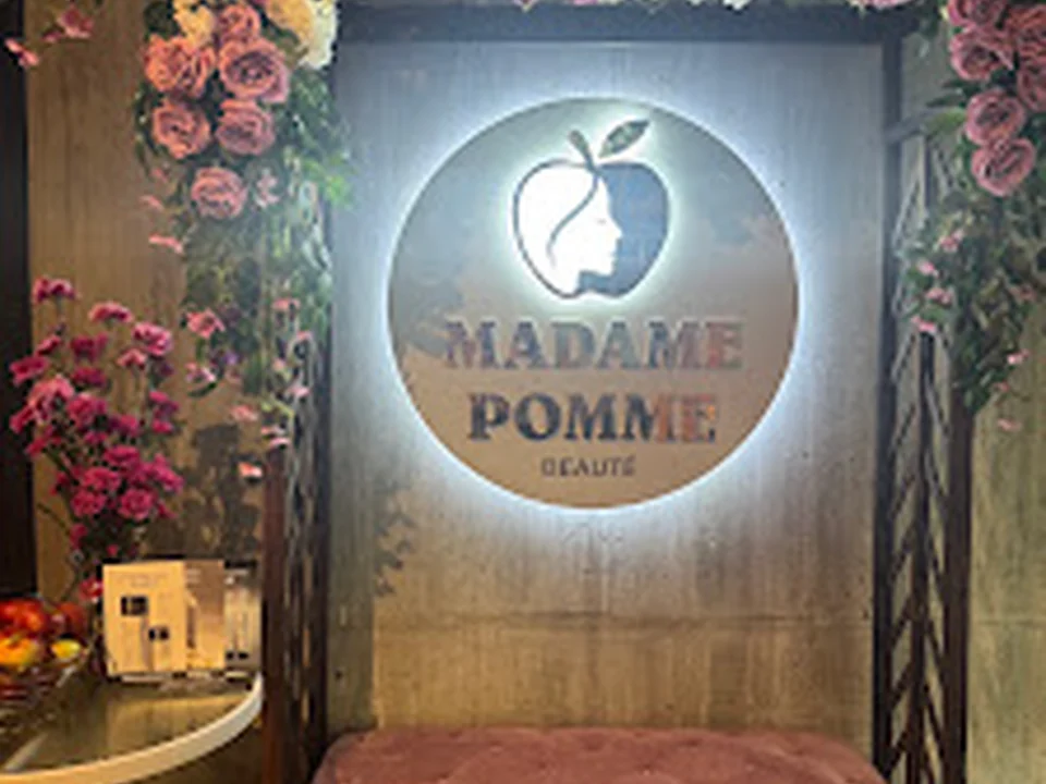 Madame Pomme Beauté | Hair services, facial services and nail services in Griffintown, Montréal