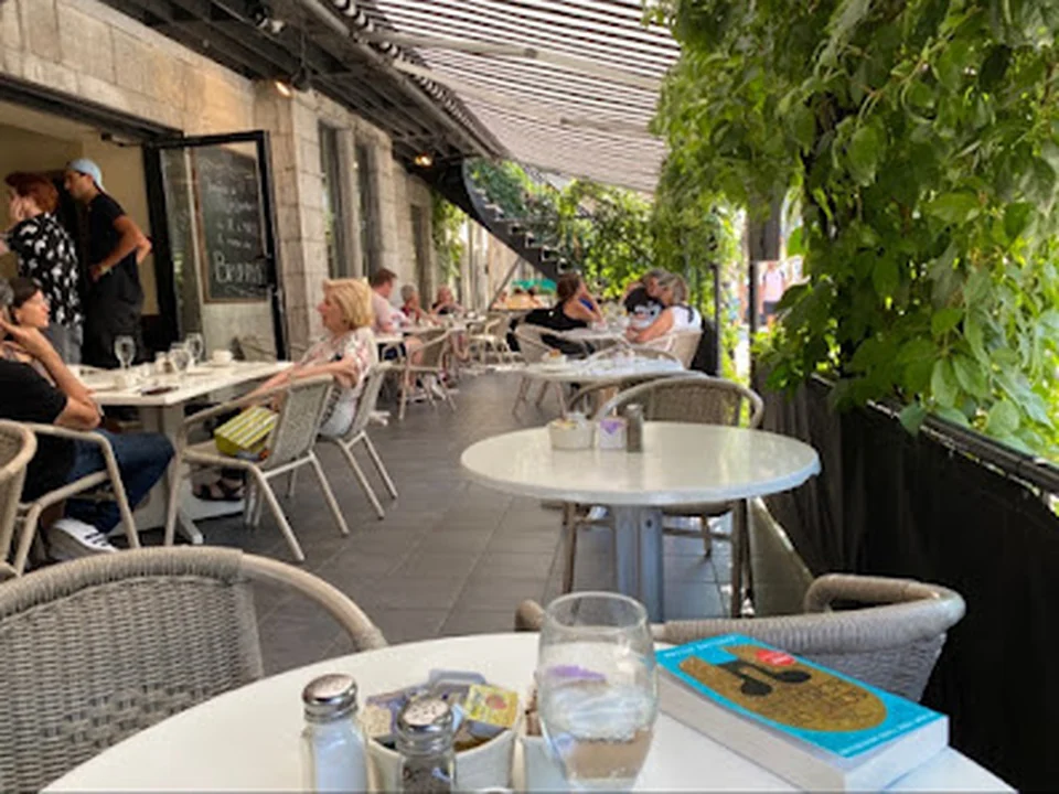 Café Cherrier, Montréal