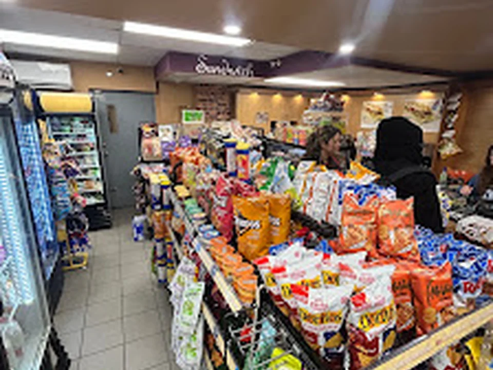 Dépanneur Louis Colin, Montréal