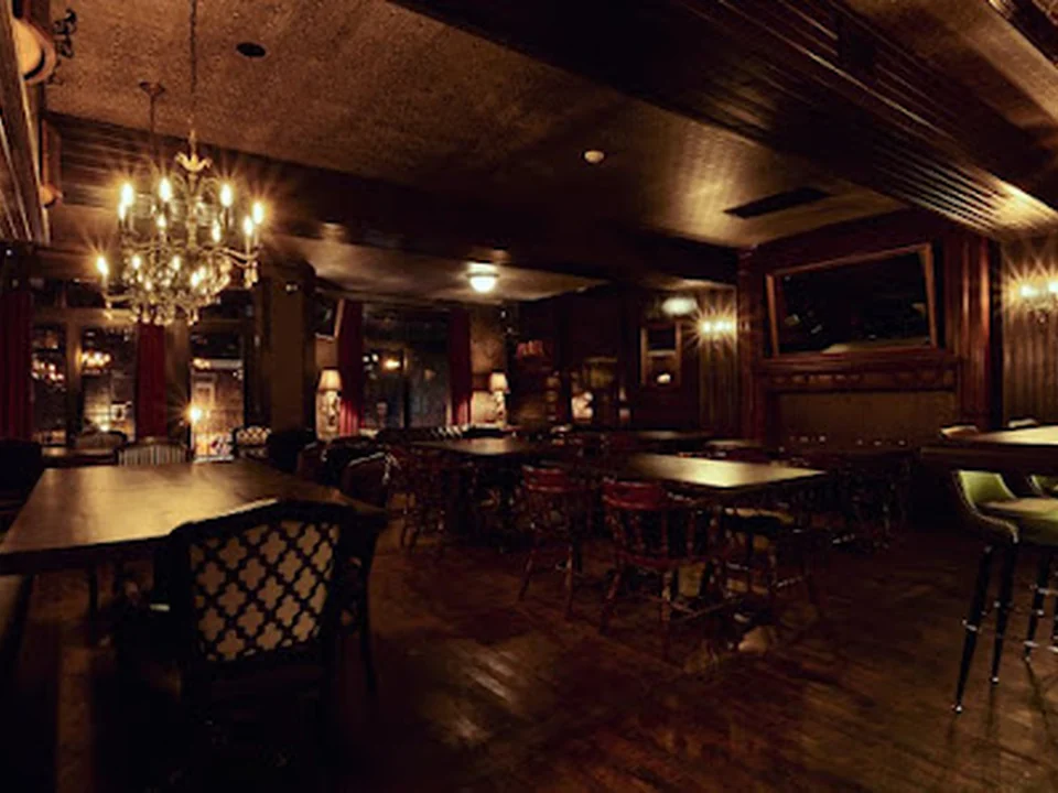 Le Trèfle - Taverne Irlandaise, Montréal