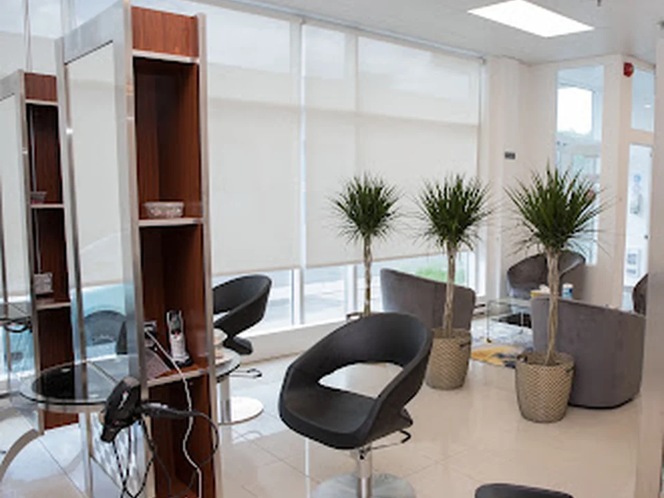 MHAIRCURE Salon de coiffure & centre de boucles naturelles, Montréal