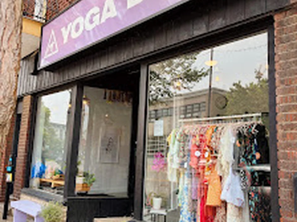YOGA D.N.A., Montréal