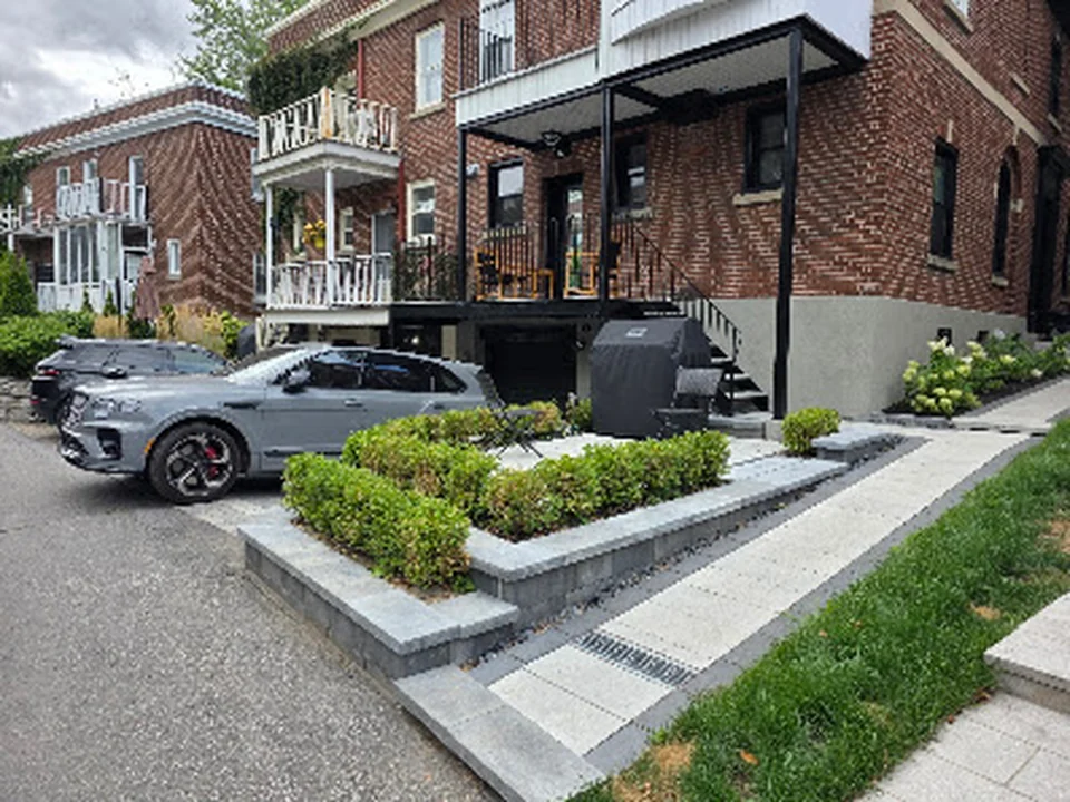 M R G Construction Inc, Montréal
