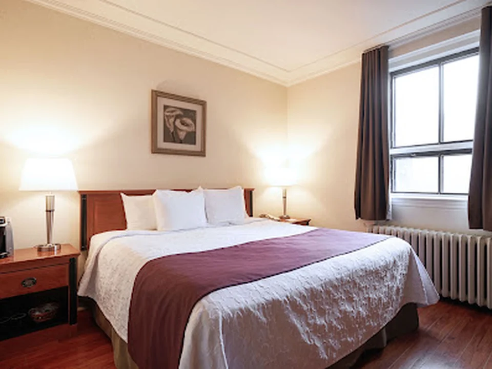 Hotel St-Denis, Montréal