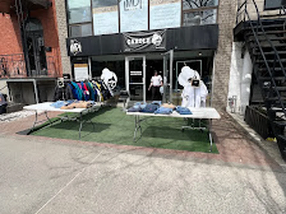 Carole Vintage, Montréal