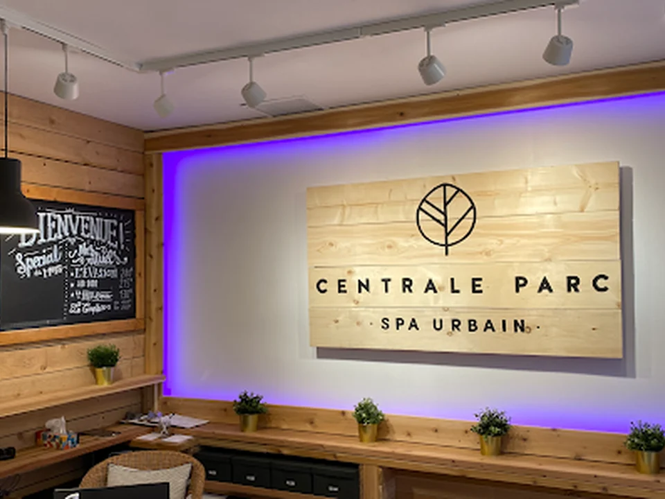 Spa Centrale Parc, Montréal