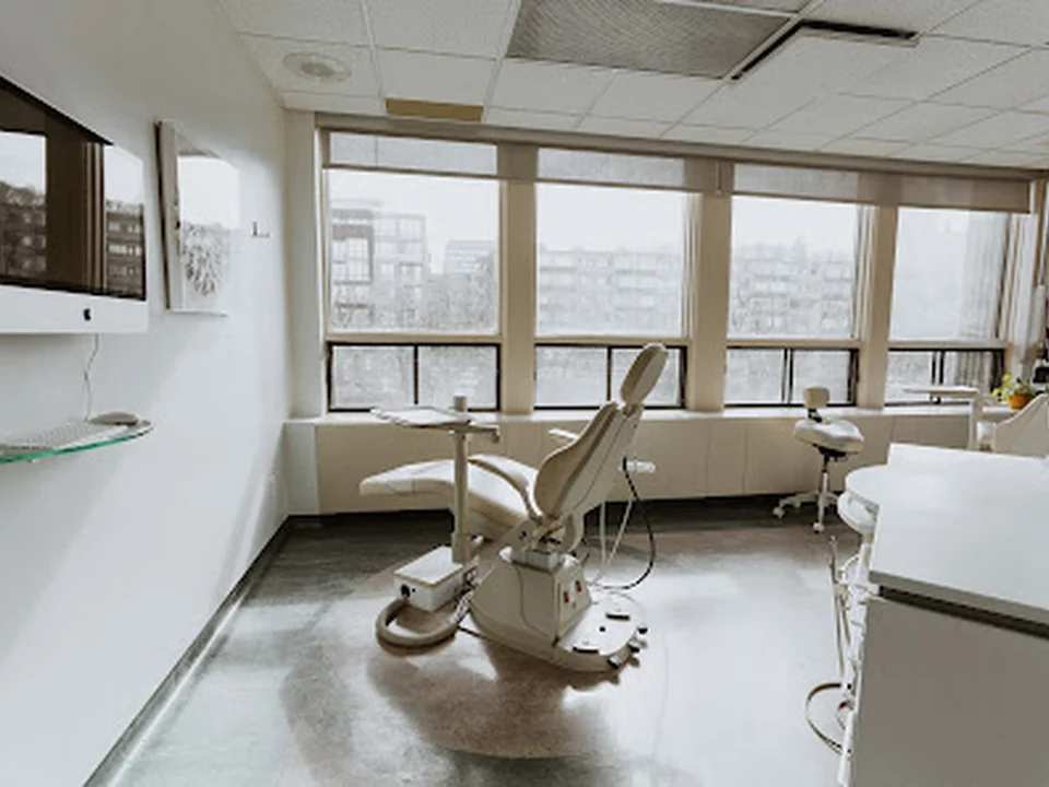 Orthodontie CDN - Tram-Anh Nguyen, Montréal