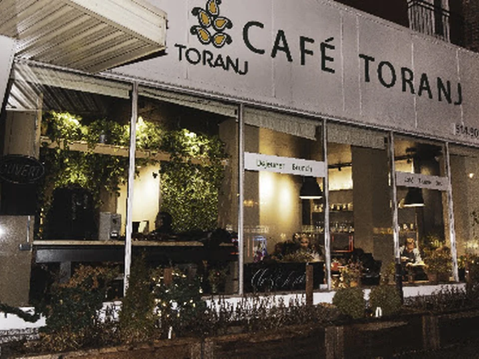 Café Restaurant Toranj, Montréal