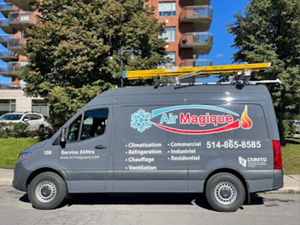 Air Magique, Montréal