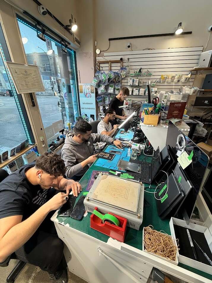 Photo 4 de Sub Tech Repairs, Montréal