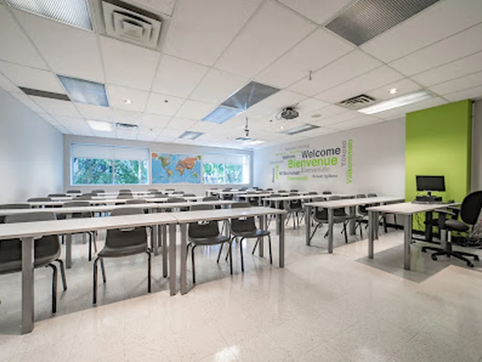 Collège April-Fortier, Montréal