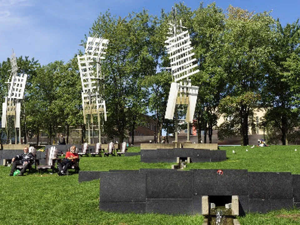Place Émilie-Gamelin, Montréal