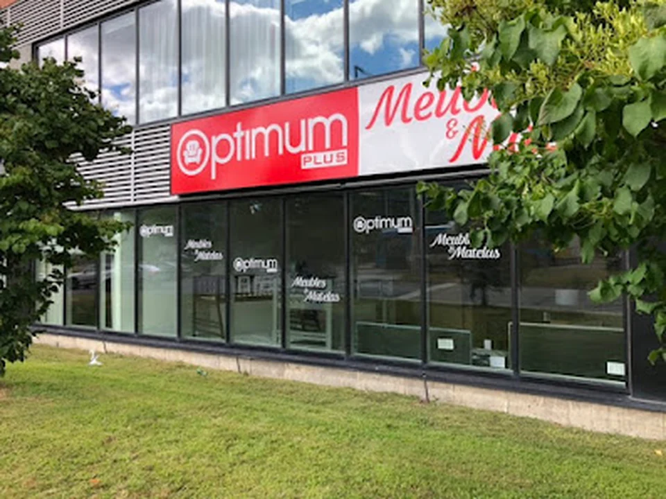 Optimum Plus : Meubles & Matelas, Montréal