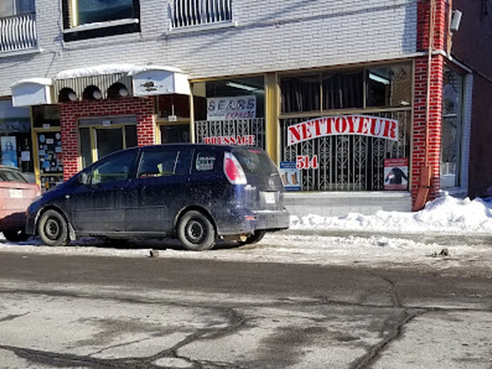 Nettoyeur Express, Montréal