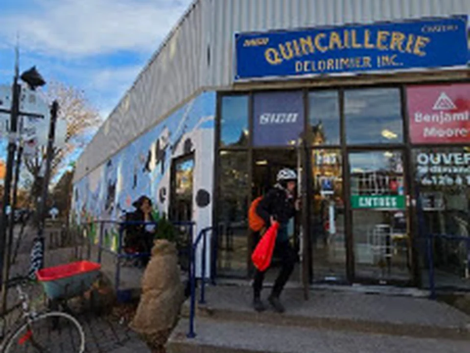RONA Quincaillerie, Montréal