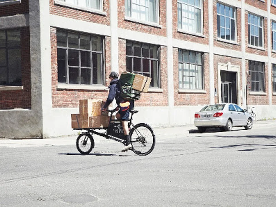 CHASSEURS COURRIER, Montréal