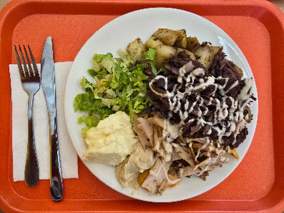 Restaurant Saint-Shawarma, Montréal