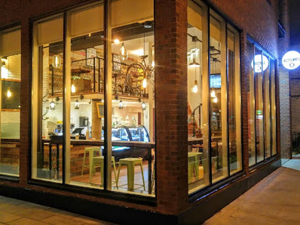 Café Chiado n°28, Montréal