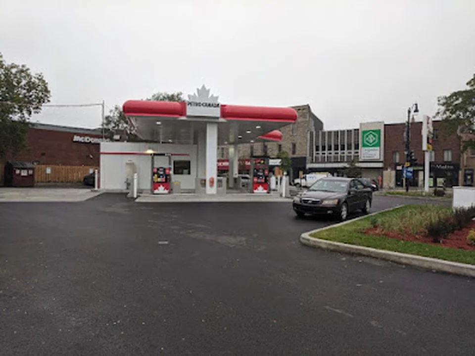 Petro-Canada, Montréal