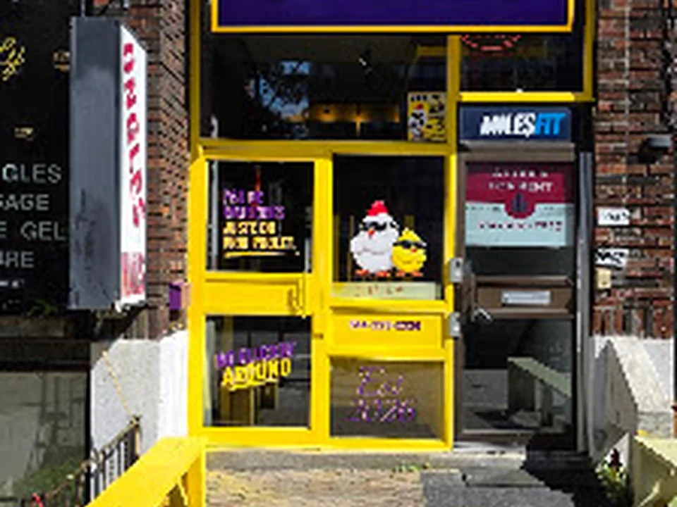 Mother Klucker’s | POULET GRILLÉ AU CHARBON, Montréal