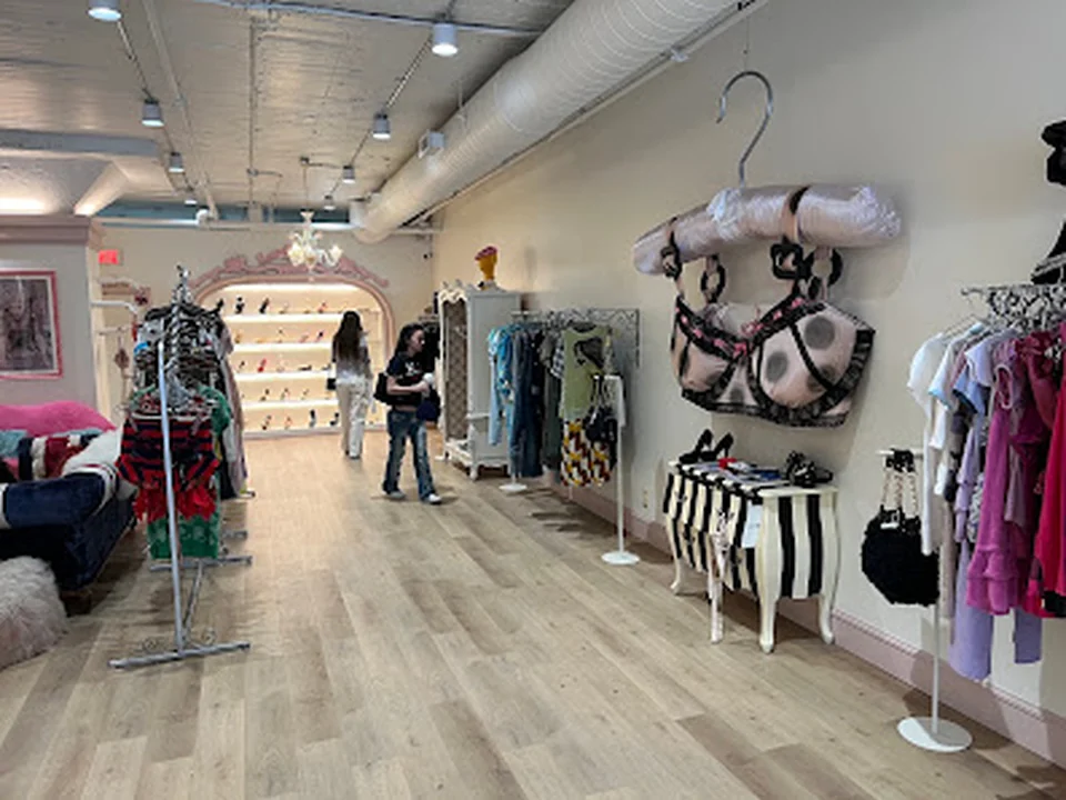 Le Palais Boutique, Montréal