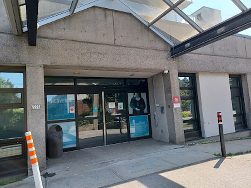 Centre de réadaptation en déficience physique Raymond-Dewar (Laurier), Montréal