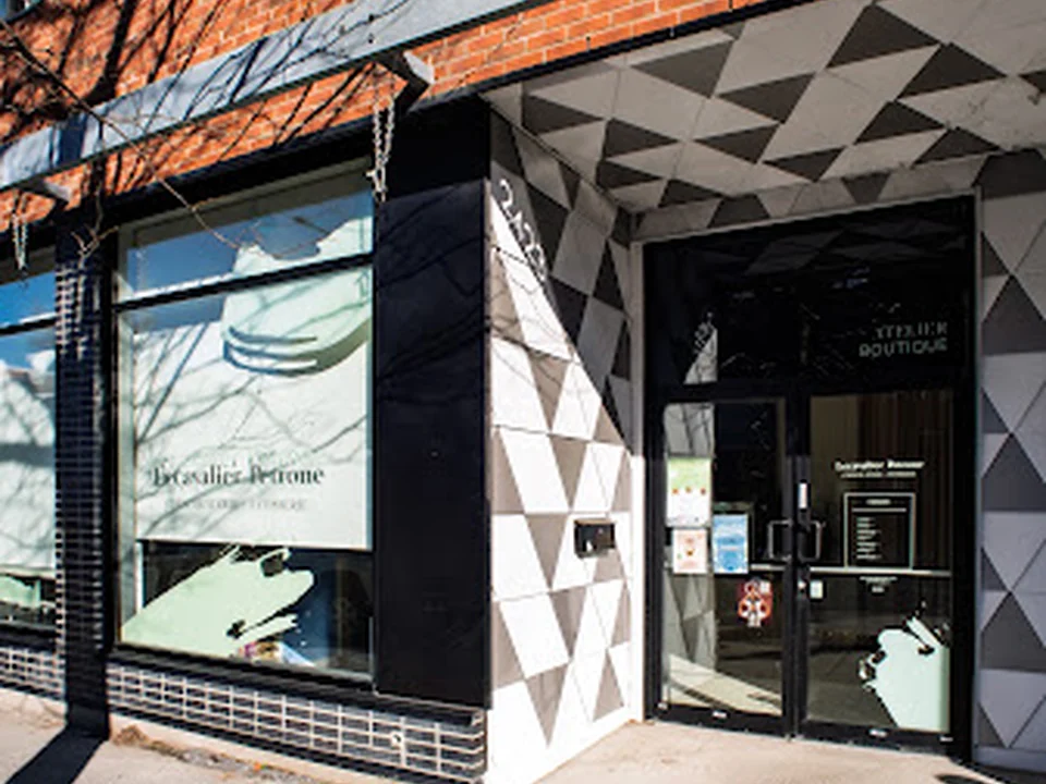 Lecavalier Petrone, Montréal